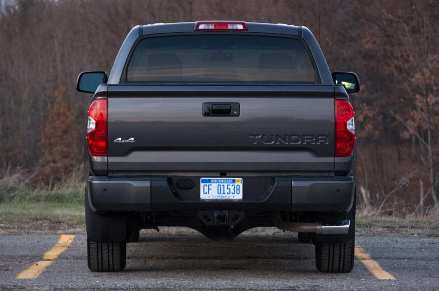  Toyota Tundra Platinum 4x4 2014 года  (фото 29 из 32)